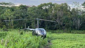 Helicóptero usado no tráfico de drogas é interceptado no Amazonas