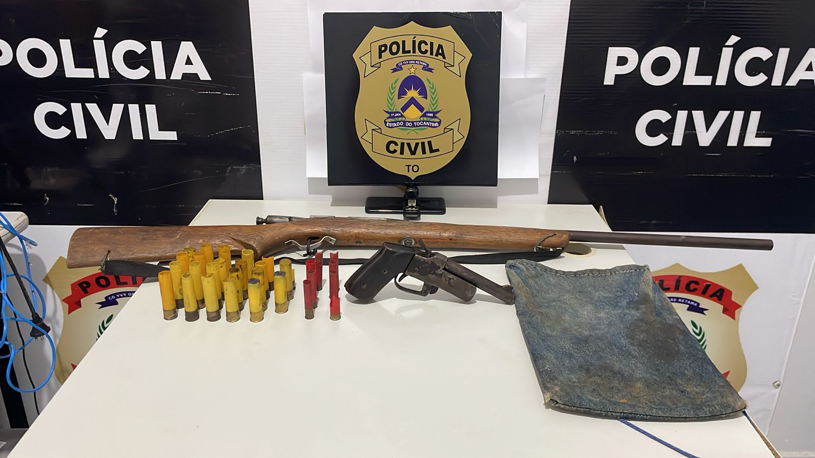 Armas e munições foram encontradas em propriedade rural - Foto: DICOM SSP TO