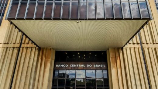 Indicações de Lula para diretorias do Banco Central serão sabatinadas nesta terça-feira - Foto: Rafa Neddermeyer/Agência Brasil