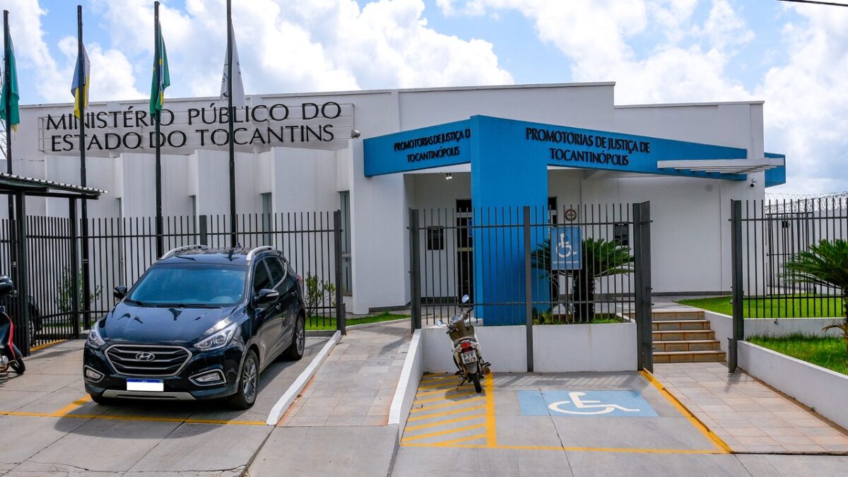 A mulher foi sentenciada por homicídio triplamente qualificado, praticado em razão de motivo torpe, por meio cruel e com dificuldade de defesa - Foto: Ascom/MPTO