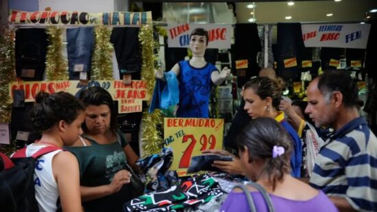 Com as taxações, foi registrado recuos nas vendas online de produtos importados - Foto: Arquivo/Agência Brasil