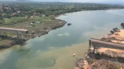 População aguarda travessia por balsa no Rio Tocantins - Foto: Divulgação/PMTO