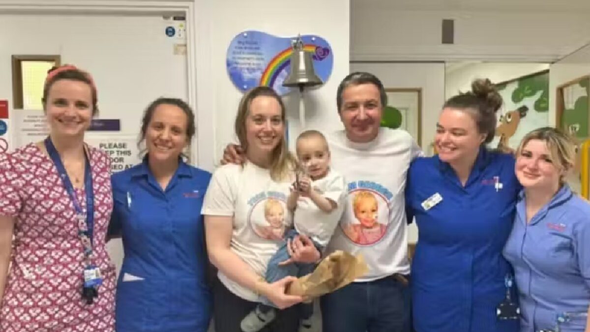 Menino de 2 anos é curado do câncer com terapia inovadora. Foto: Cancer Research UK